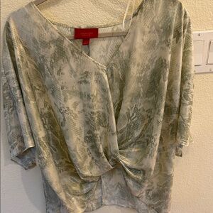 Jennifer Lopez Green and Cream Textured Blouse